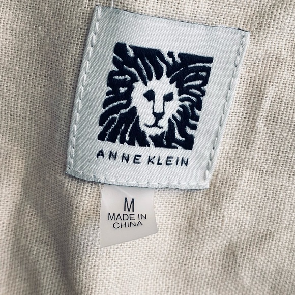 Anne Klein 55% linen short sleeve blouse quarter zip detail beige/ neutral - Picture 8 of 10